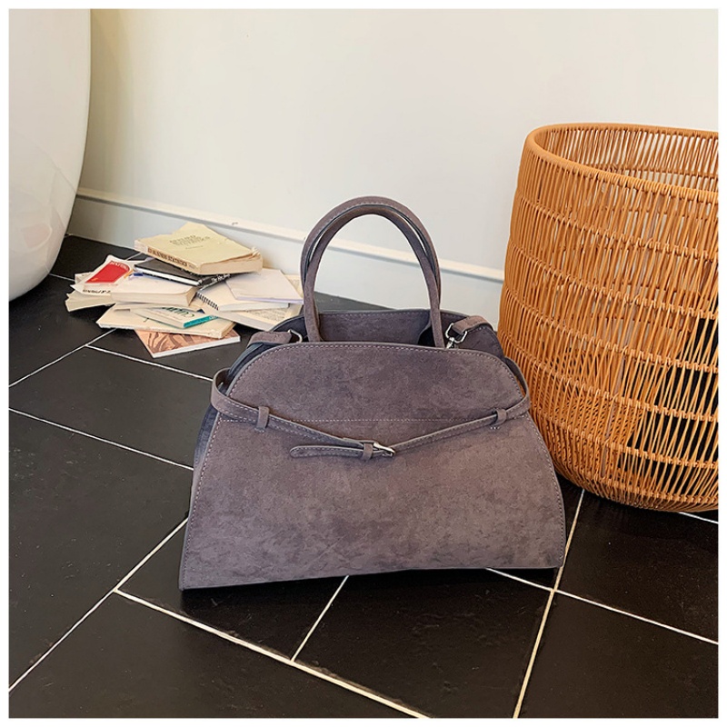 Structured Handbag Top Handle - حقيبة يد مصممة على شكل قبة