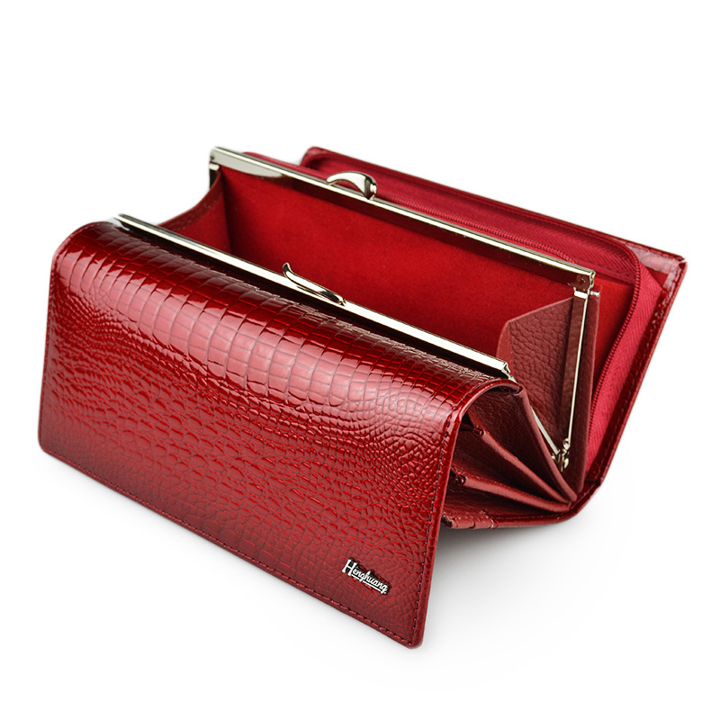 Luxury Bags Photos - محافظ نسائية فاخرة مصممة محافظ جلدية