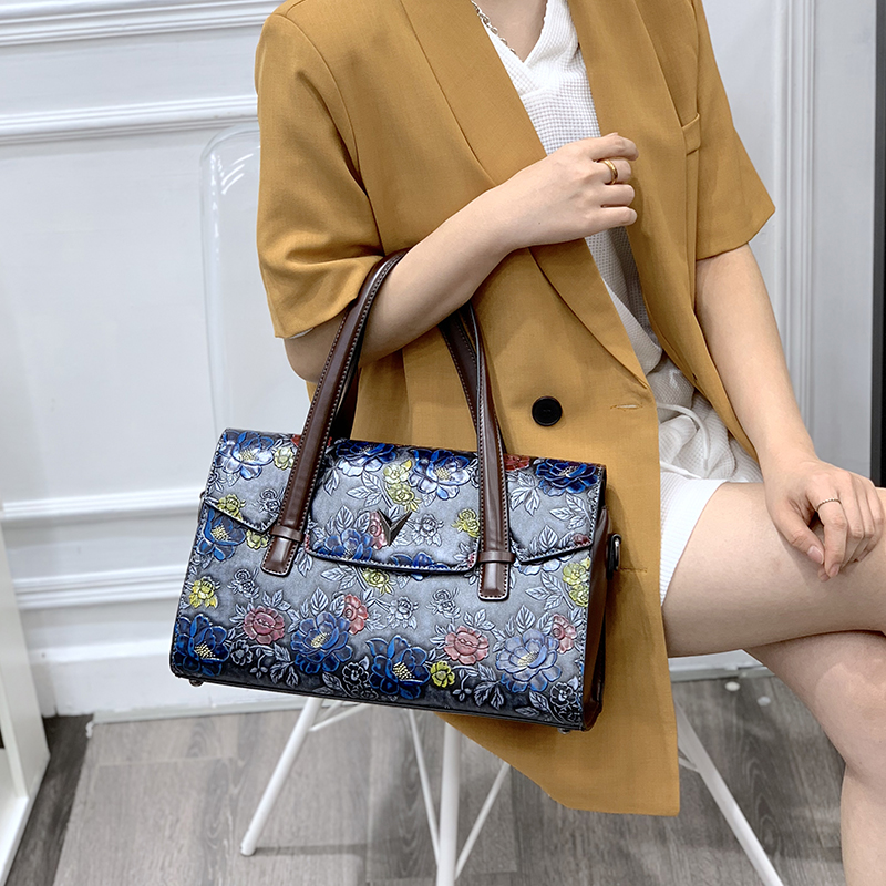 Luxury Bags Vegan - حقائب يد نسائية فاخرة بتصميم زهور