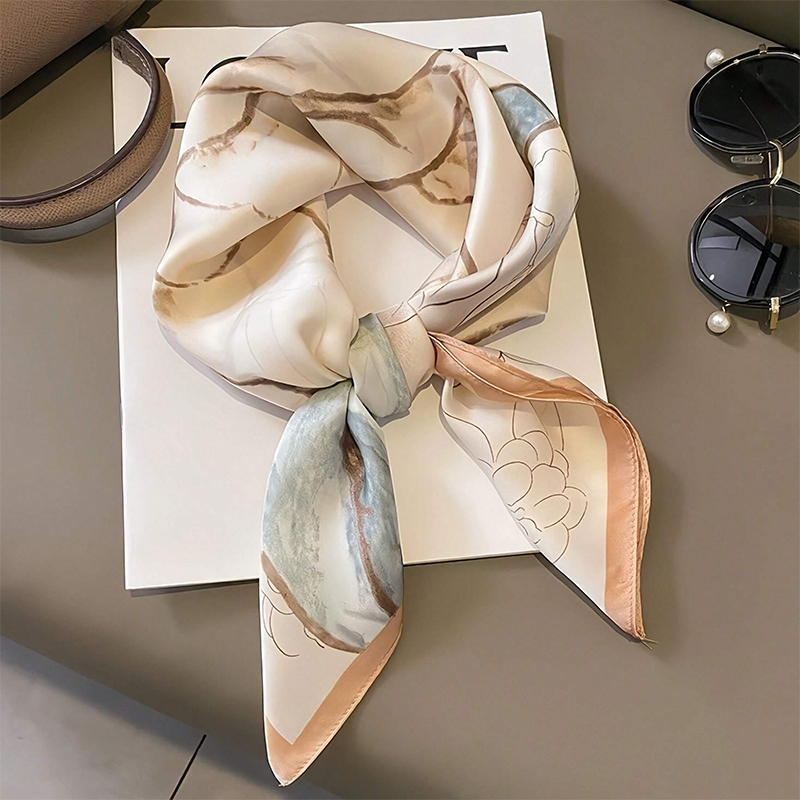 Luxury Bags China - 2024 تصميم الأزياء طباعة الساتان ساحة