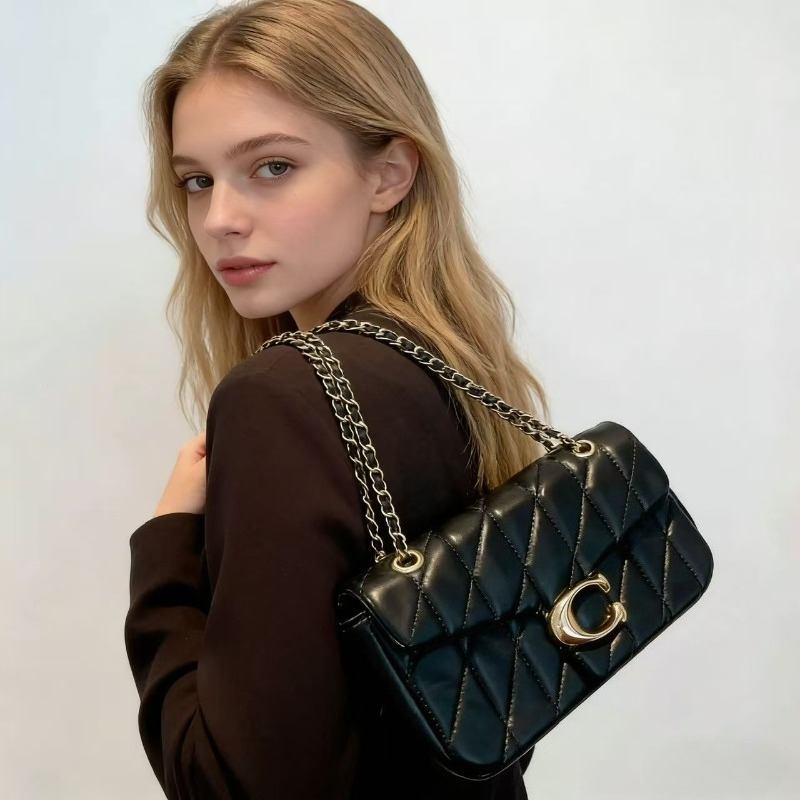 Key Holder Leather Pouch - حقيبة كتف نسائية فاخرة من الجلد