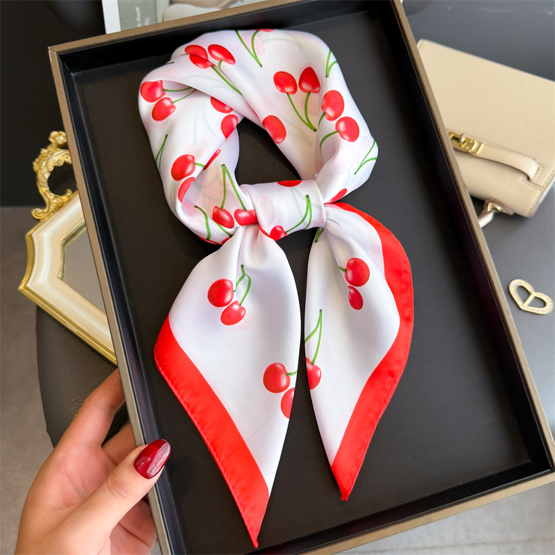 Luxury Bags China - الفاخرة ساحة وشاح من الساتان المرأة