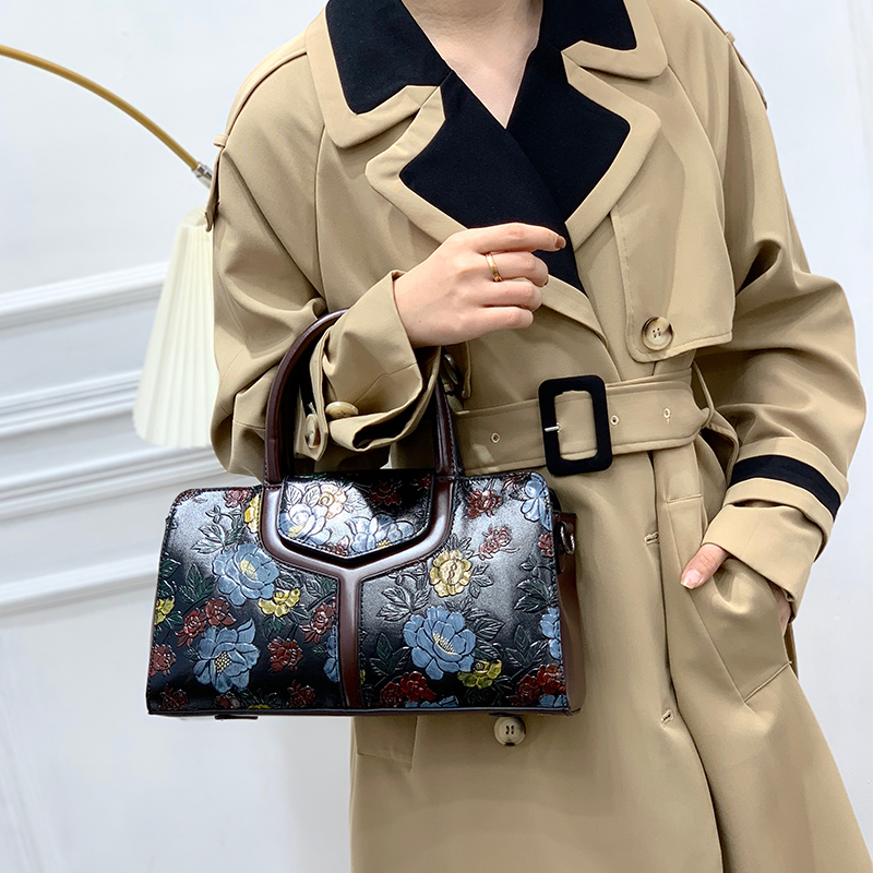 حقيبة بوسطن نسائية فاخرة بتصمي - مراجعة Luxury Bags Vegan وسعره
