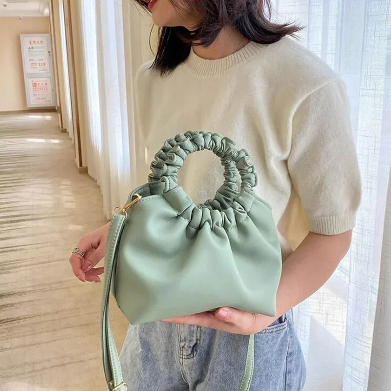 حقائب يد صغيرة للنساء حقيبة كت - مراجعة Key Holder Leather Pouch وسعره