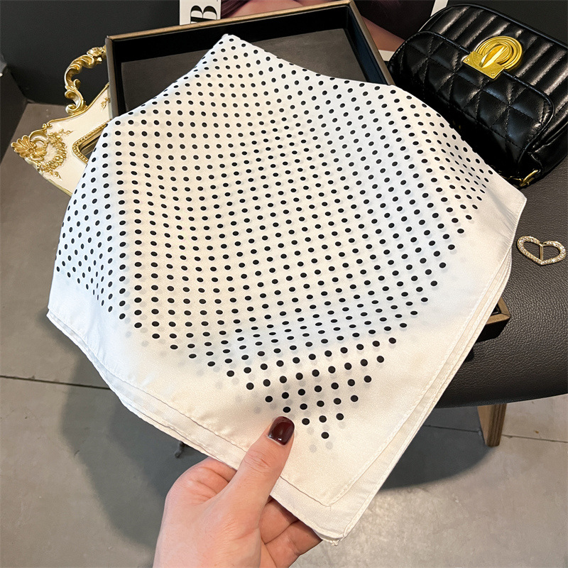 أوشحة مطبوعة جديدة فاخرة وشاح  - مراجعة Luxury Bags China وسعره