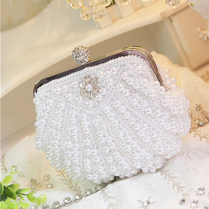 حقيبة يد فاخرة من اللؤلؤ صدفي  - مراجعة Luxury Bags Direct وسعره