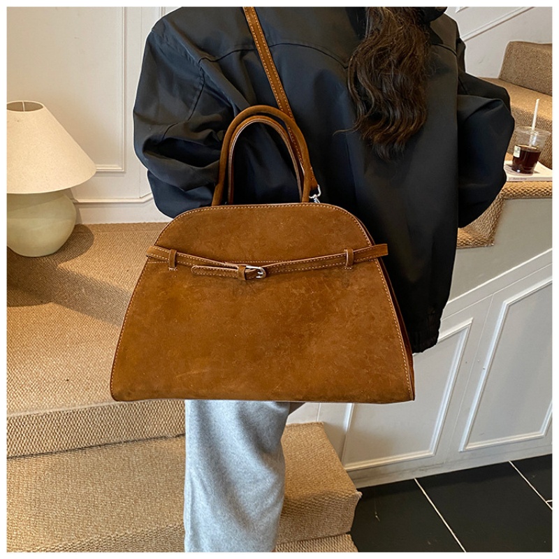 حقيبة يد مصممة على شكل قبة مع  - مراجعة Structured Handbag Top Handle وسعره