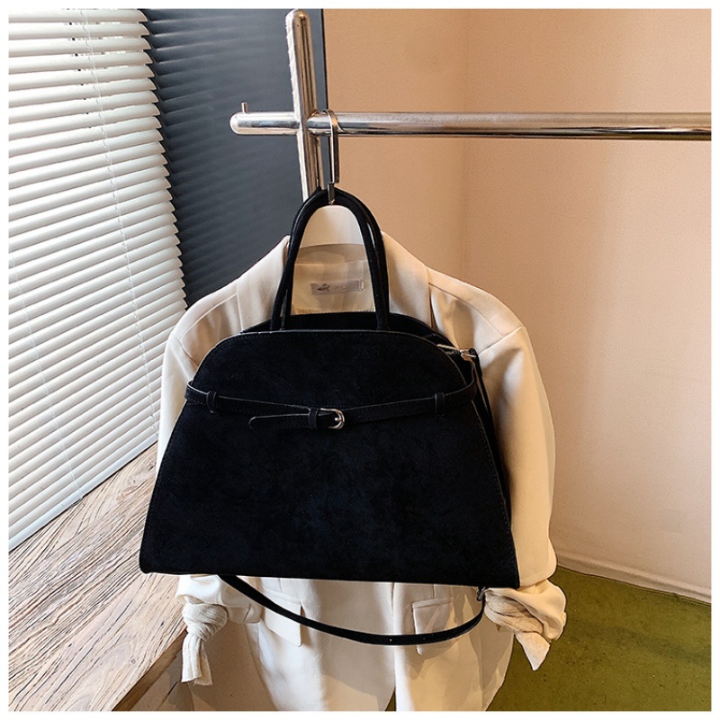 حقيبة يد مصممة على شكل قبة مع  - مراجعة Structured Handbag Top Handle وسعره