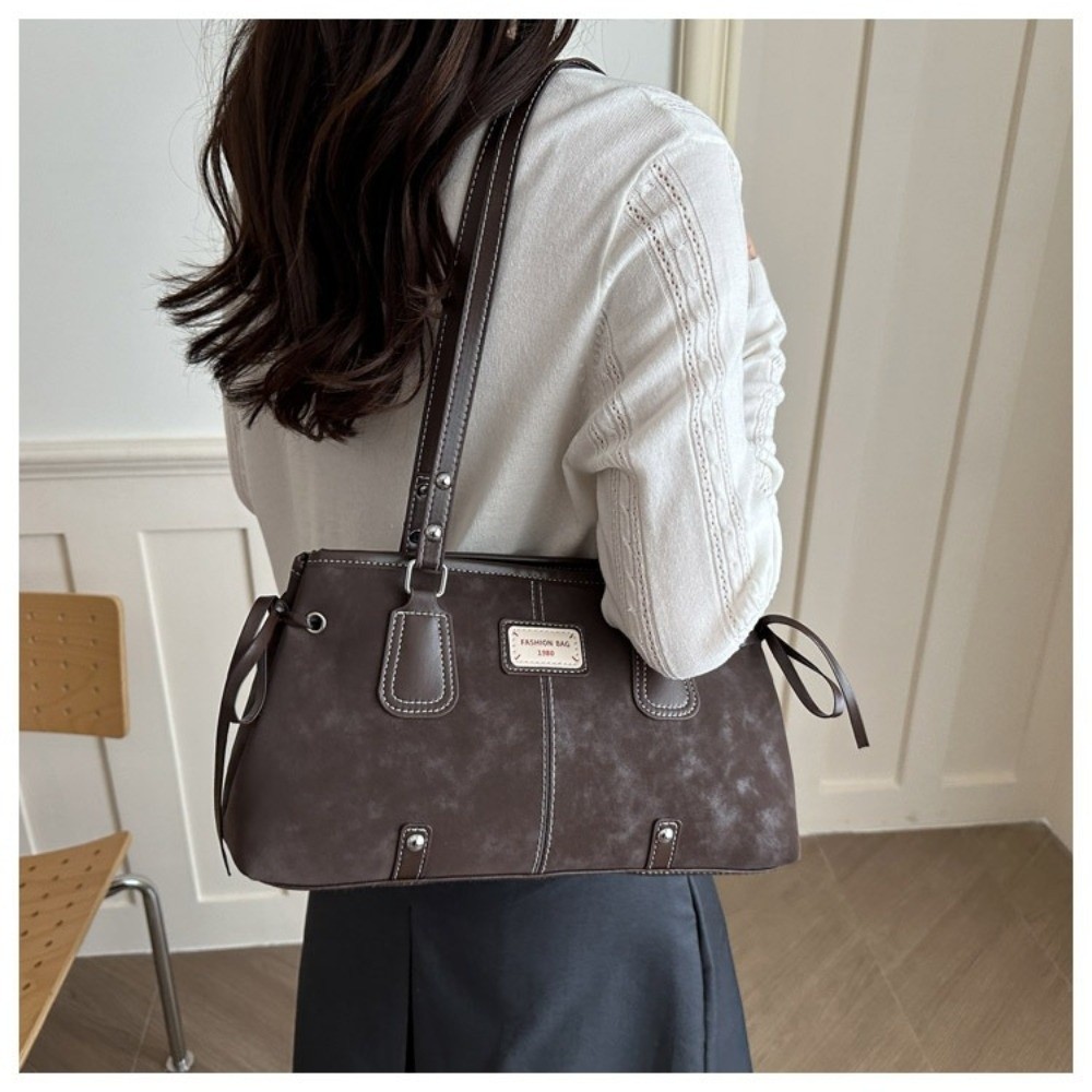 حقيبة يد من الجلد الصناعي بتصم - مراجعة Structured Handbag Top Handle وسعره