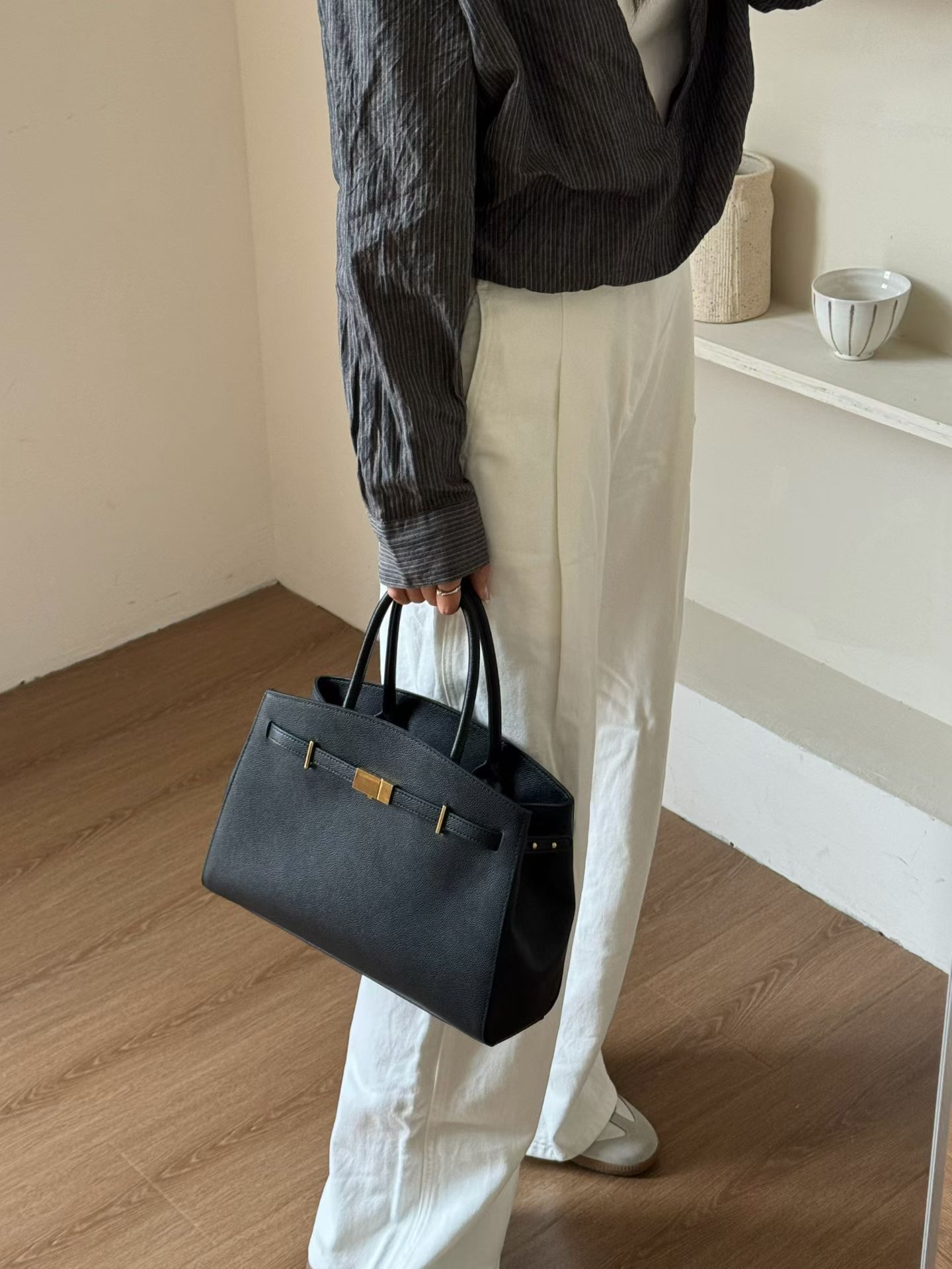 حقيبة يد نسائية فاخرة من فيرمي - مراجعة Luxury Bags Old Money وسعره